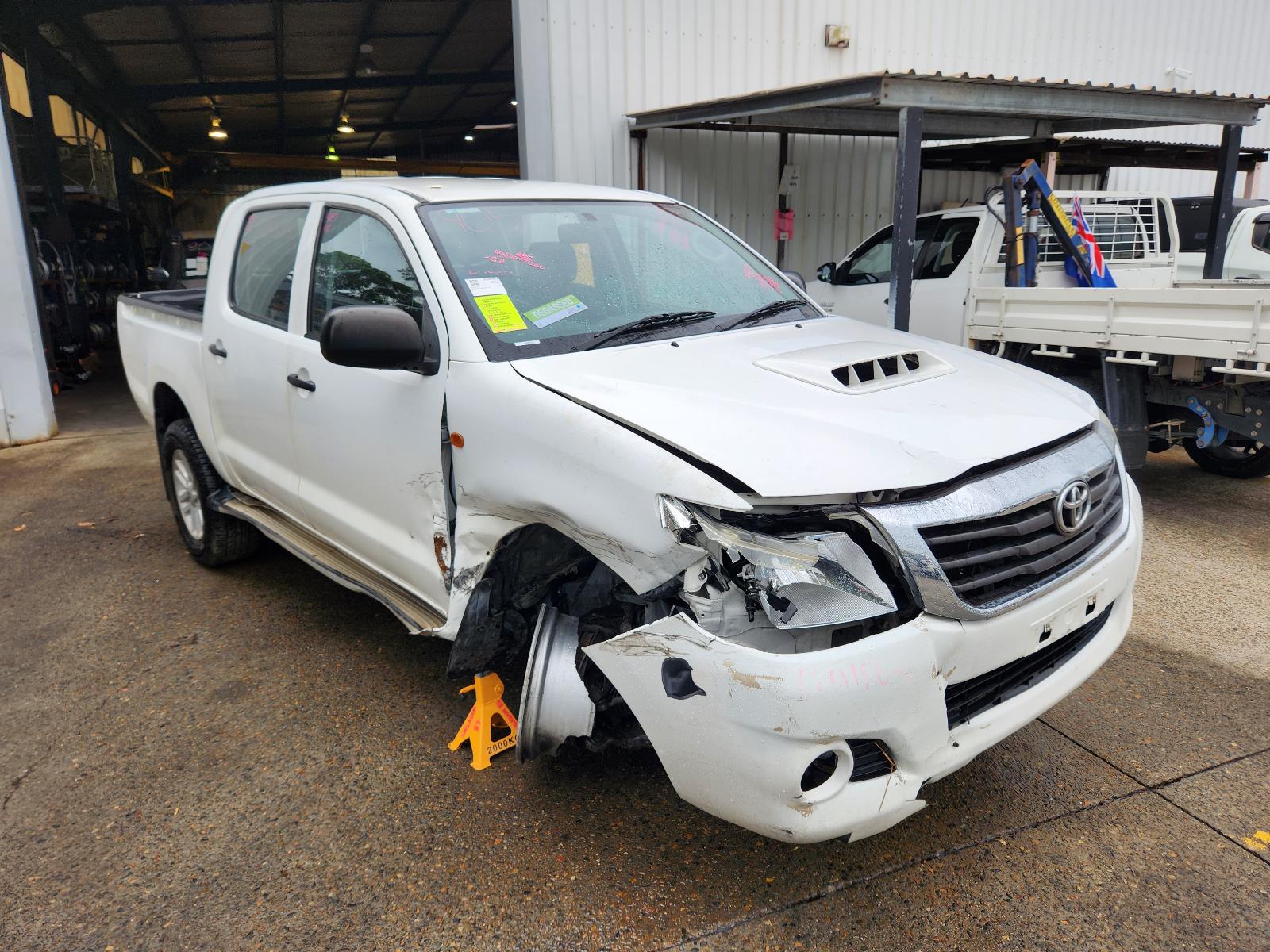 View Toyota Hilux 2015  