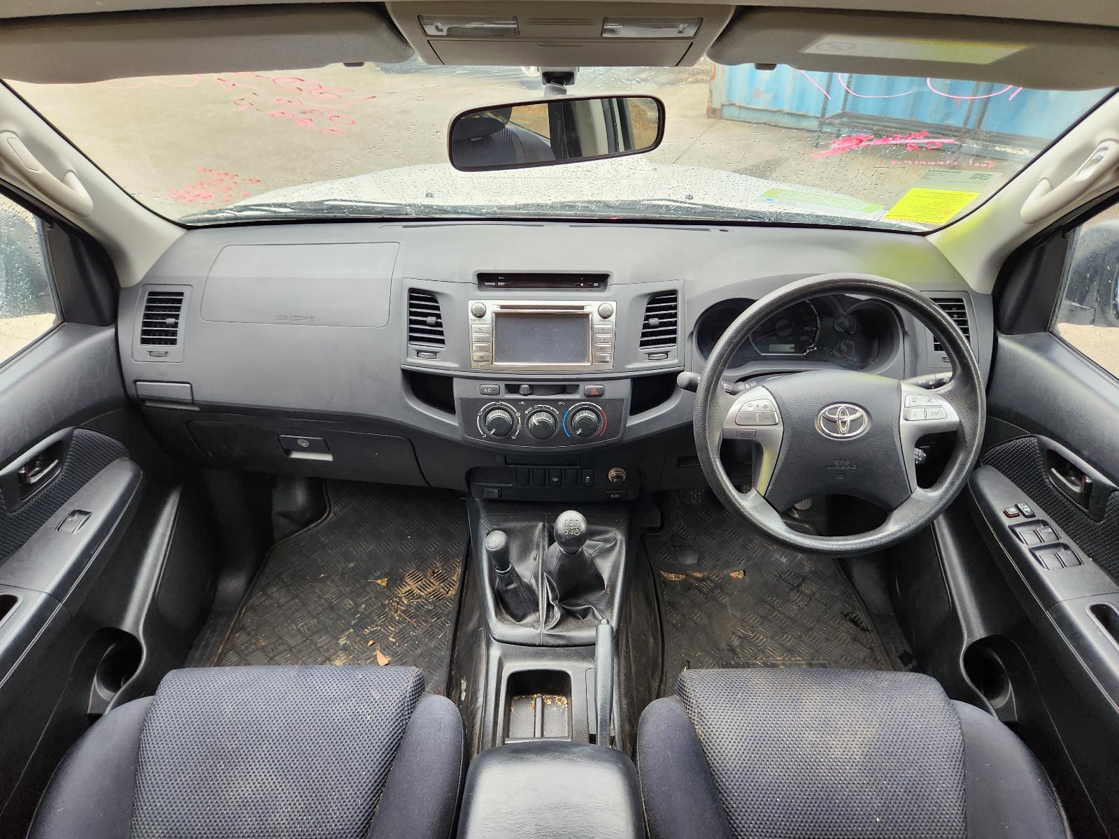 View Toyota Hilux 2015  