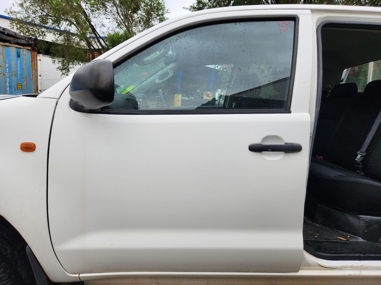 View Toyota Hilux 2015  