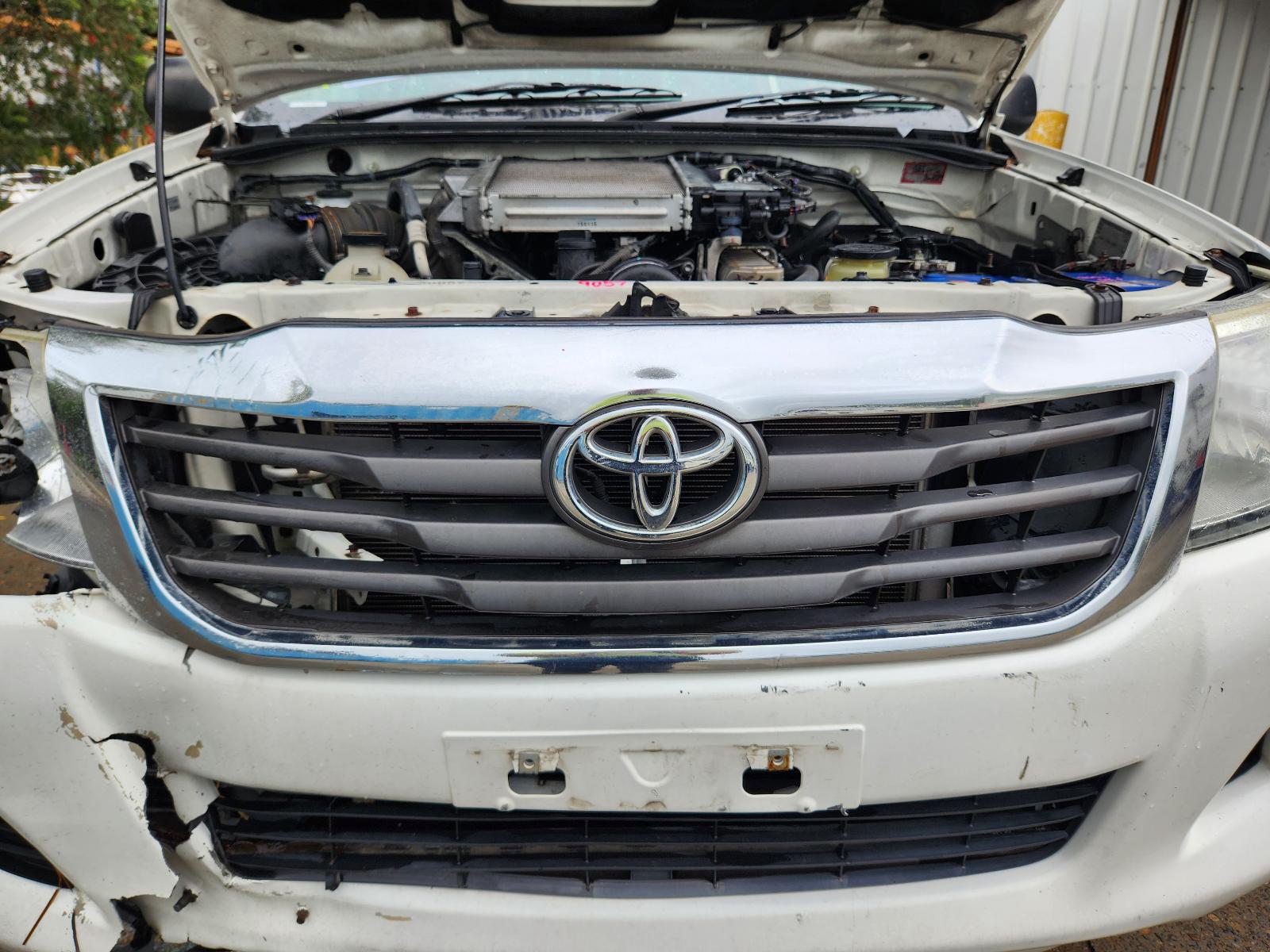 View Toyota Hilux 2015  