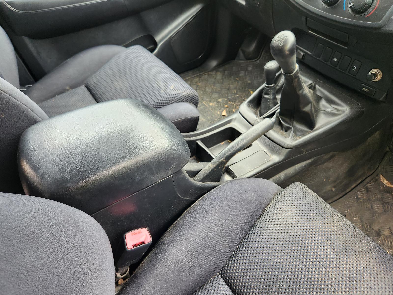 View Toyota Hilux 2015  