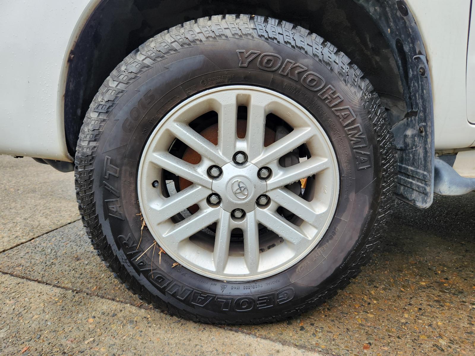 View Toyota Hilux 2015  