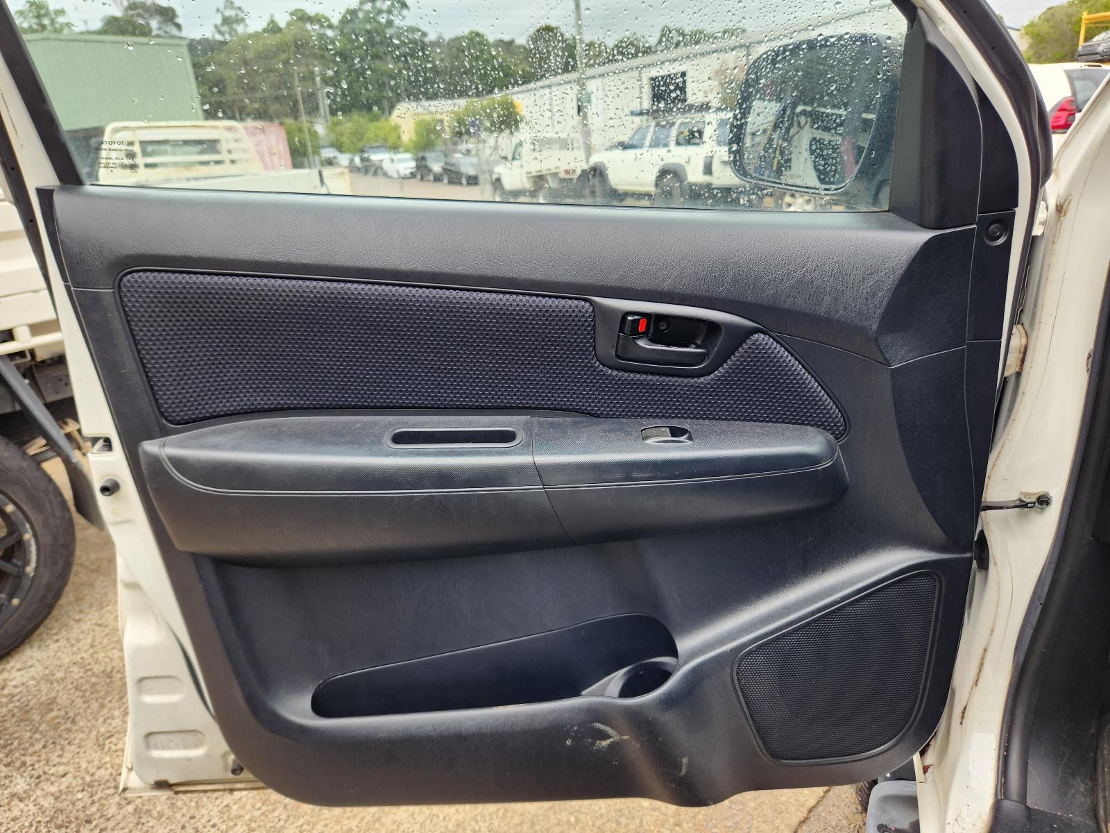 View Toyota Hilux 2015  