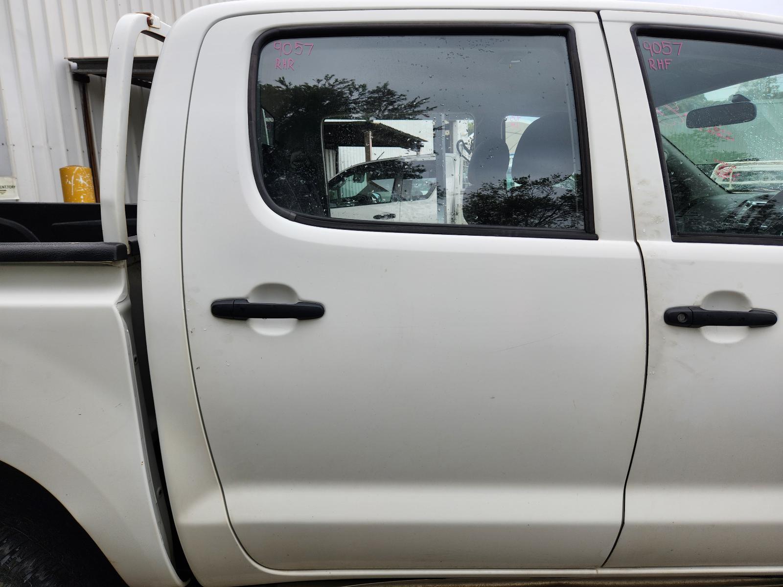 View Toyota Hilux 2015  