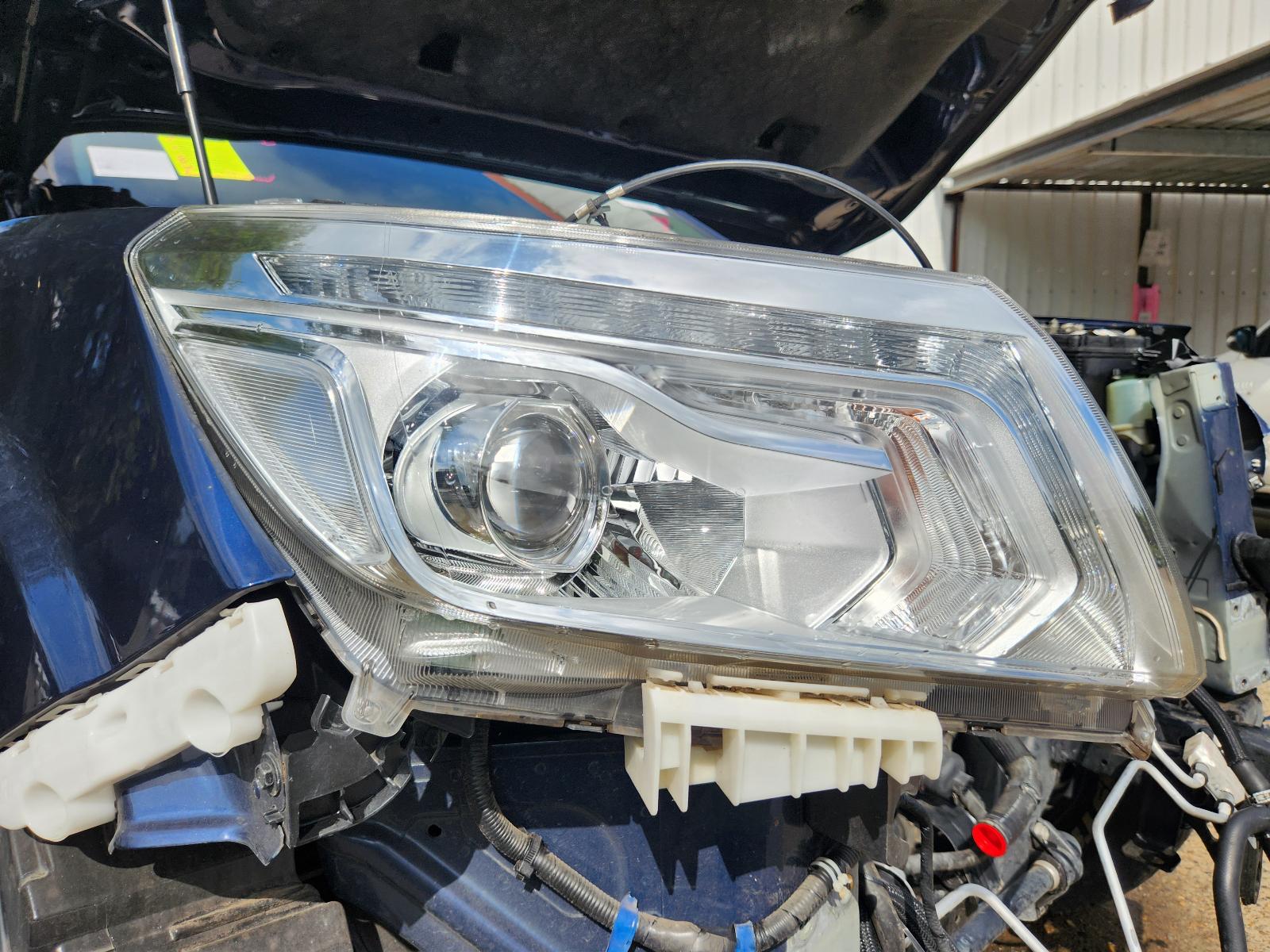 View Nissan Navara 2019  