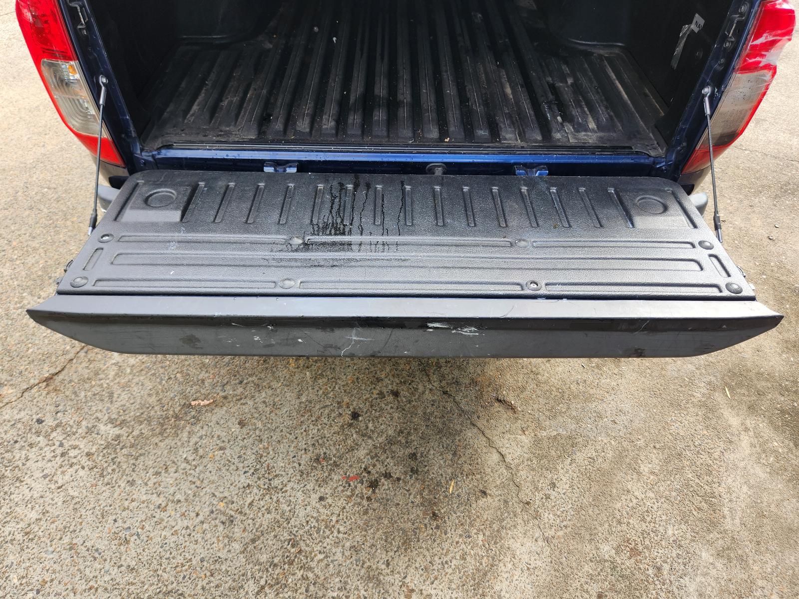 View Nissan Navara 2019  