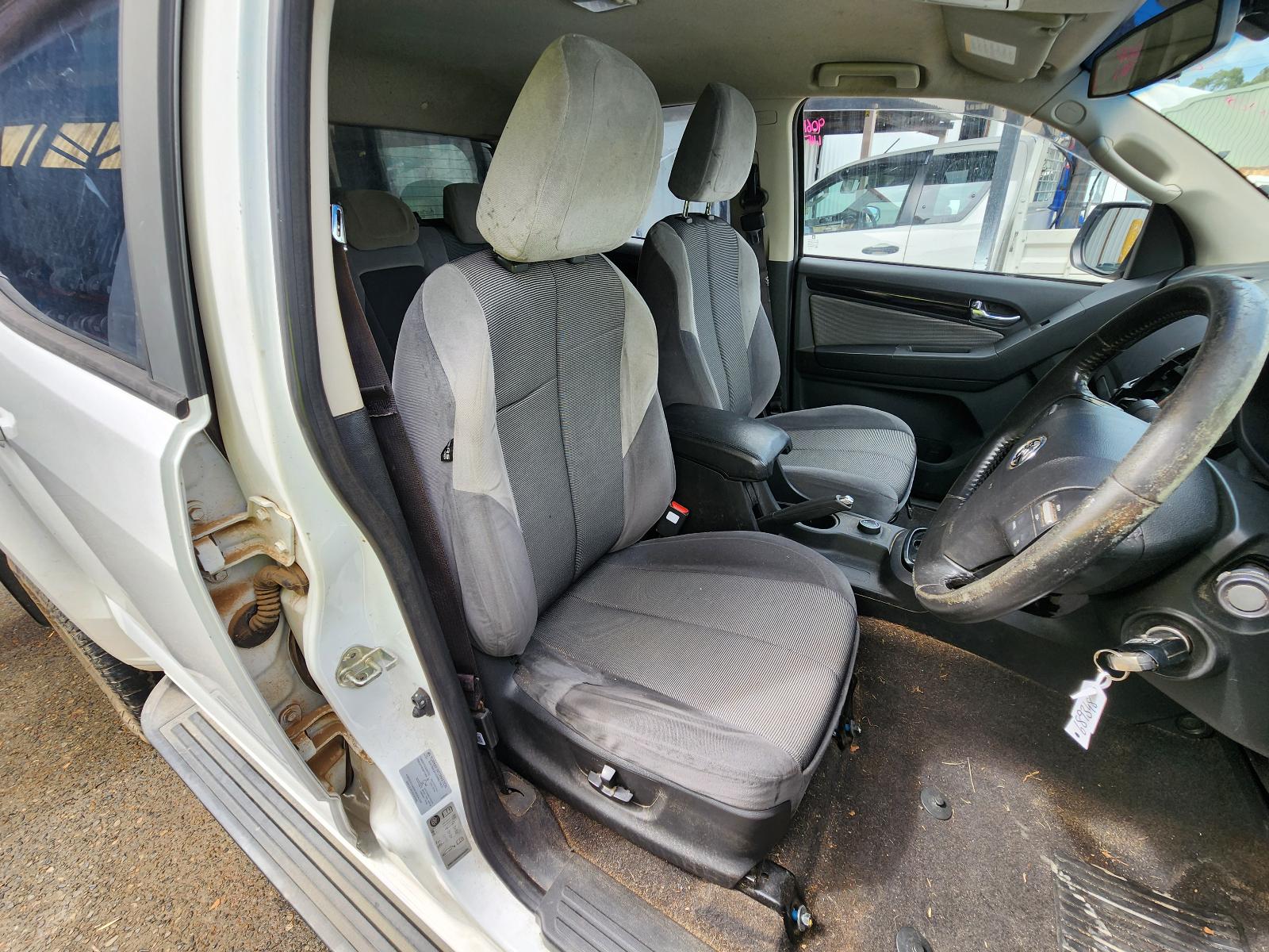 View Holden Colorado 2016  