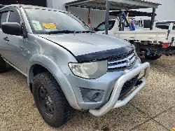 View Mitsubishi Triton 2009  
