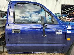 View Toyota Hilux 2004  