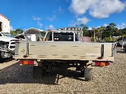 View Toyota Hilux 2004  