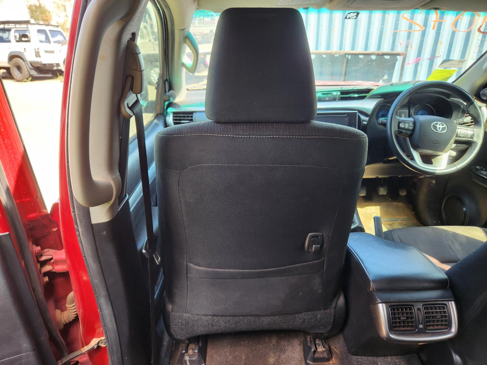 View Toyota Hilux 2018  