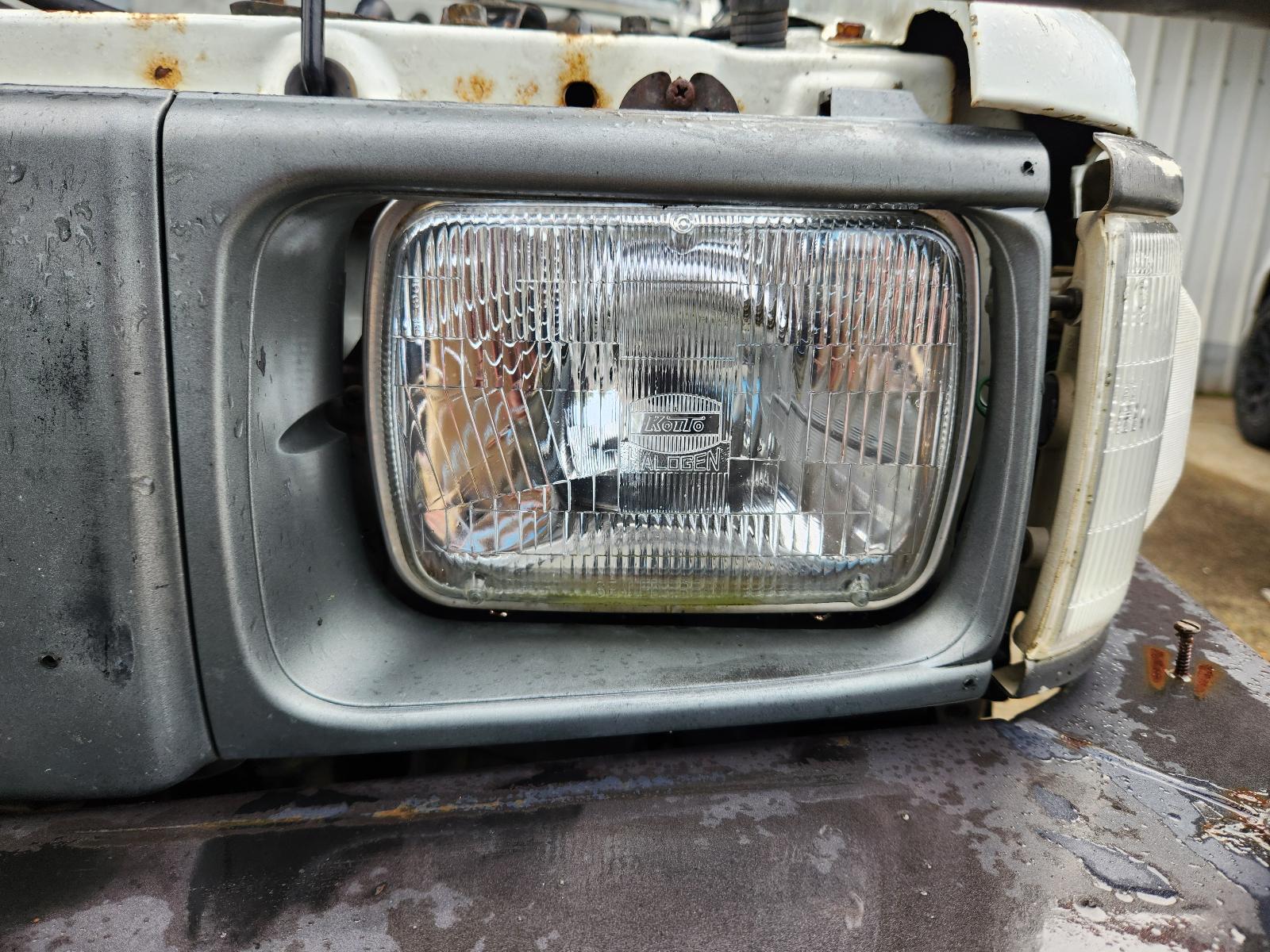 Toyota Hilux 1992 4 Door Utility View Toyota Hilux 1992 4 Door Utility