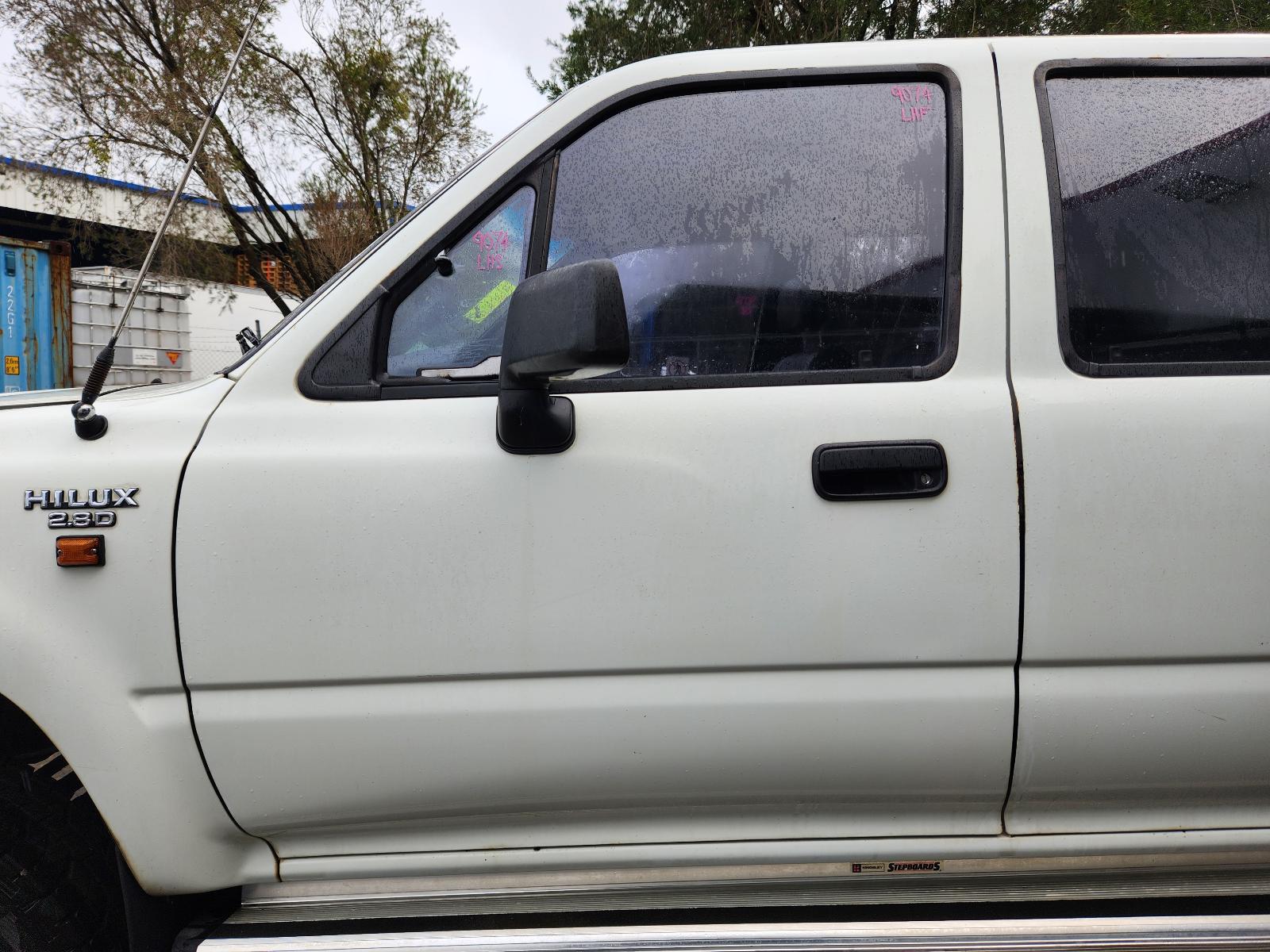 Toyota Hilux 1992 4 Door Utility View Toyota Hilux 1992 4 Door Utility