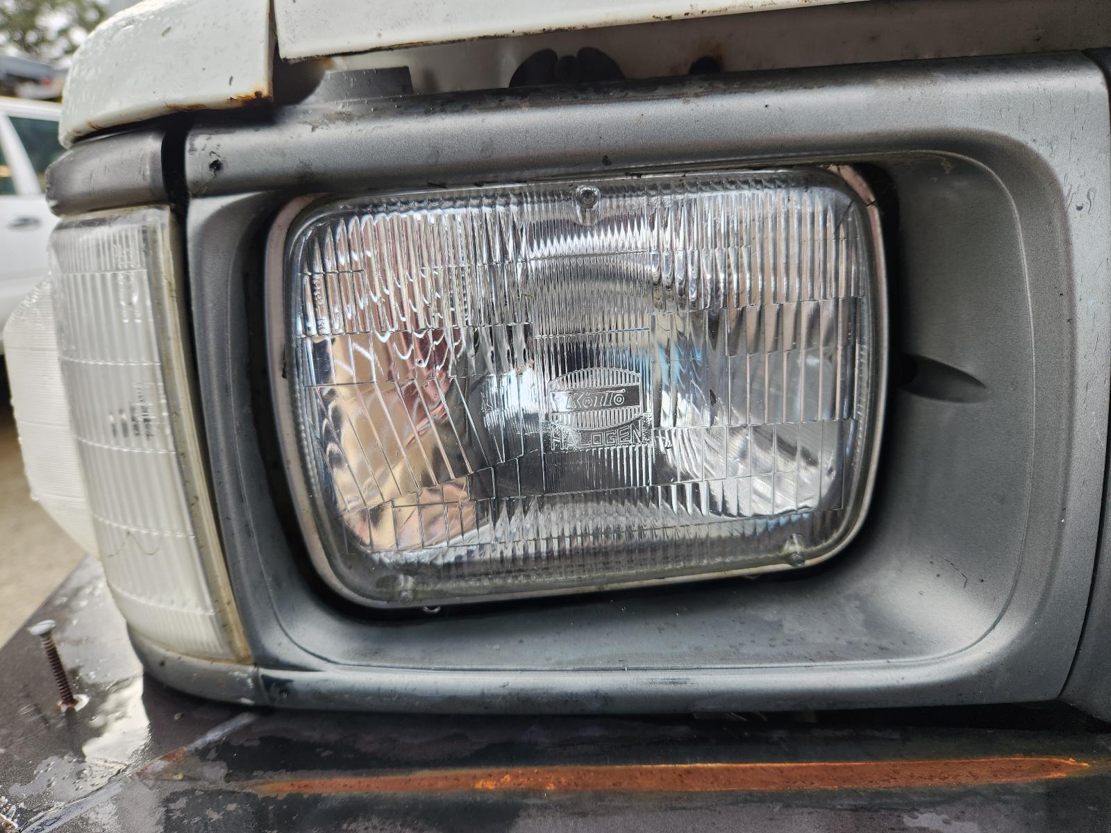 Toyota Hilux 1992 4 Door Utility View Toyota Hilux 1992 4 Door Utility
