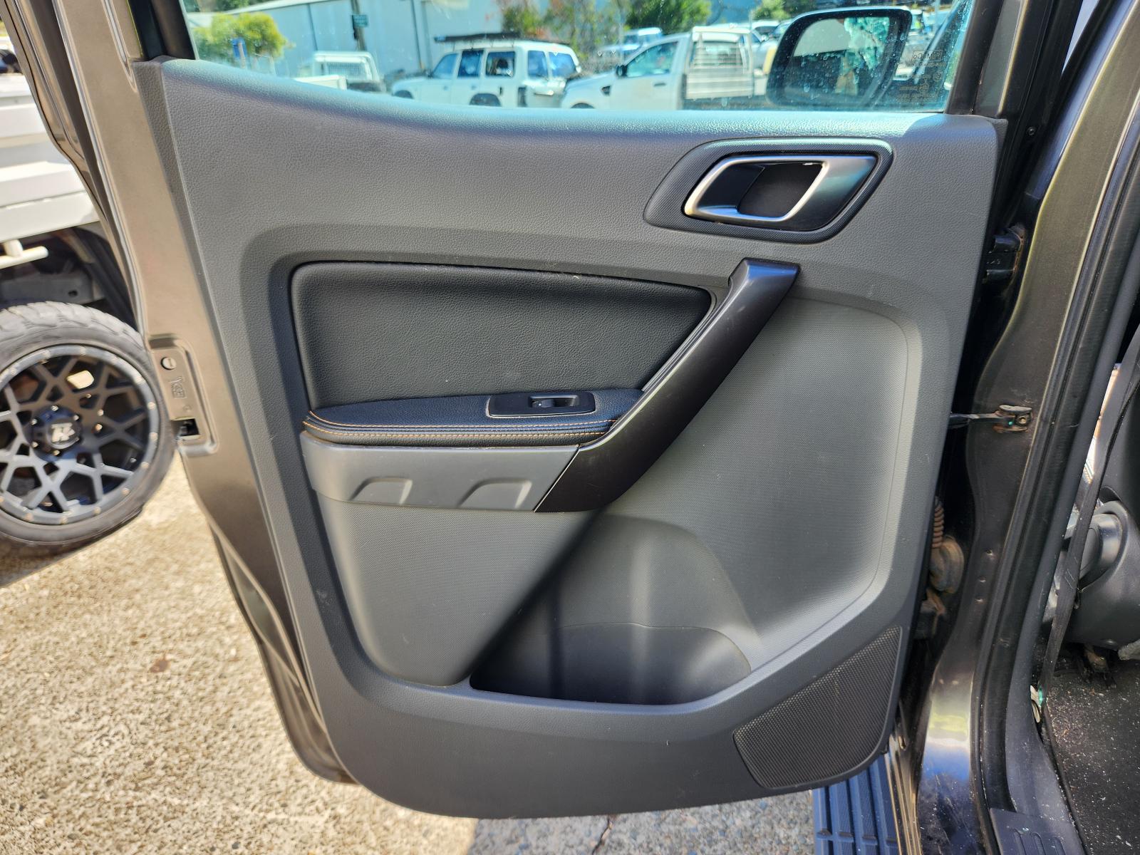 View Ford Ranger 2016  