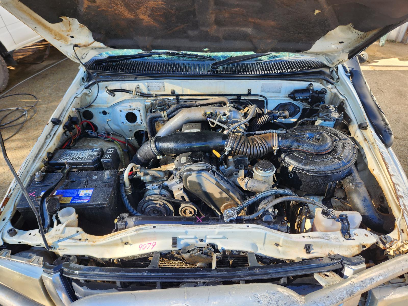 Toyota Hilux 2004 4 Door Utility View Toyota Hilux 2004 4 Door Utility