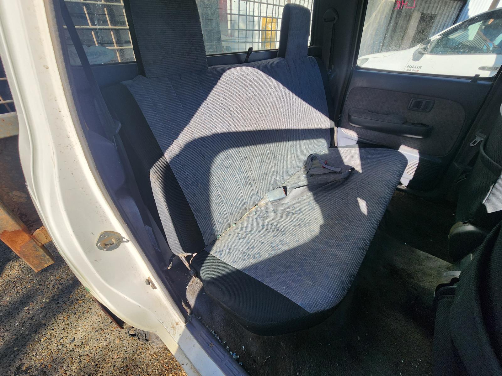 Toyota Hilux 2004 4 Door Utility View Toyota Hilux 2004 4 Door Utility