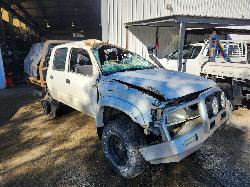 View Toyota Hilux 2004 4 Door Utility