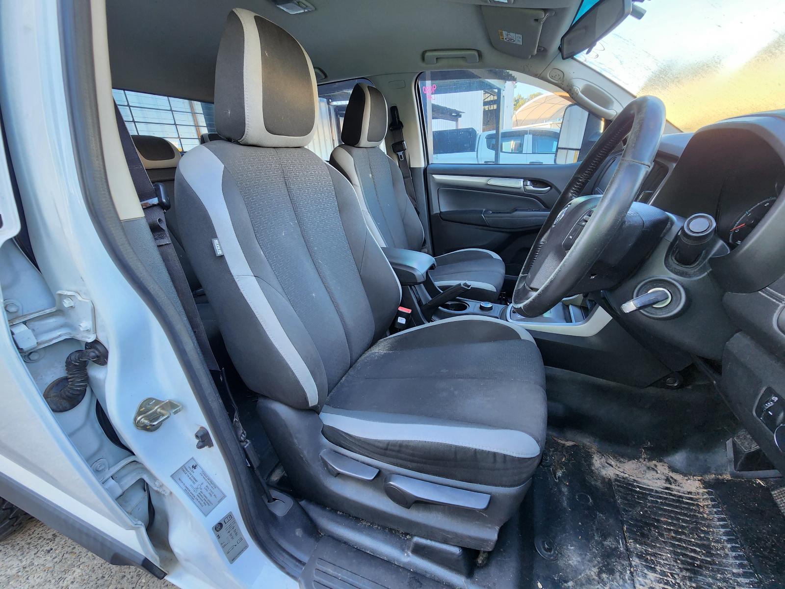 View Holden Colorado 2017  