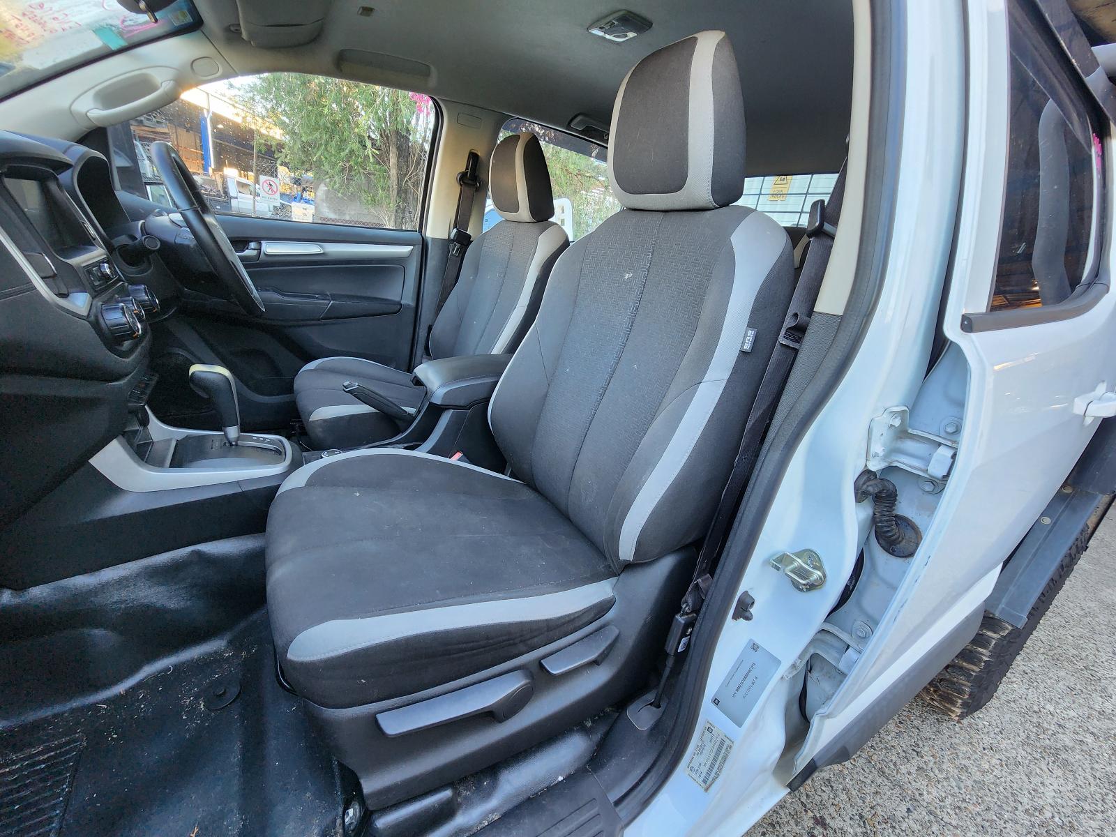 View Holden Colorado 2017  