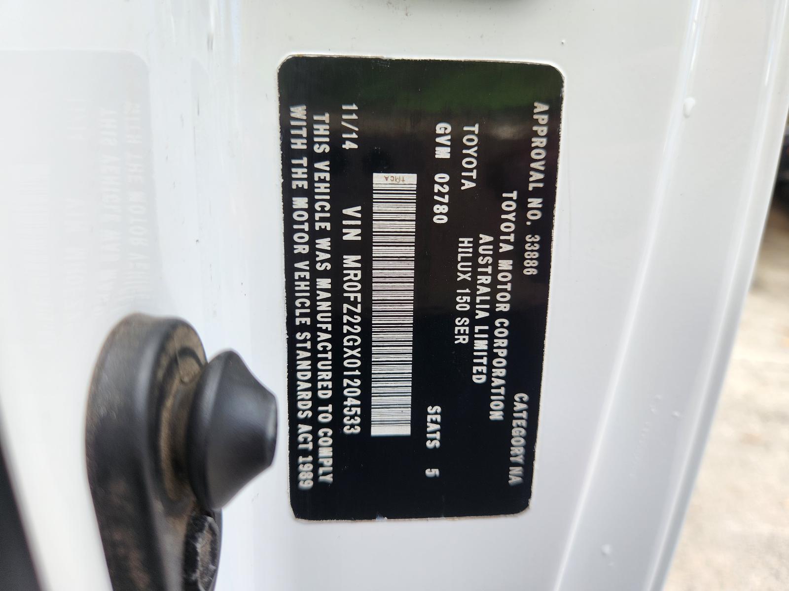 View Toyota Hilux 2014  