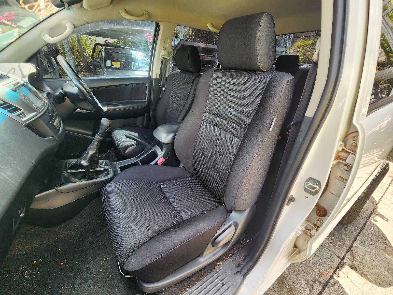 View Toyota Hilux 2014  