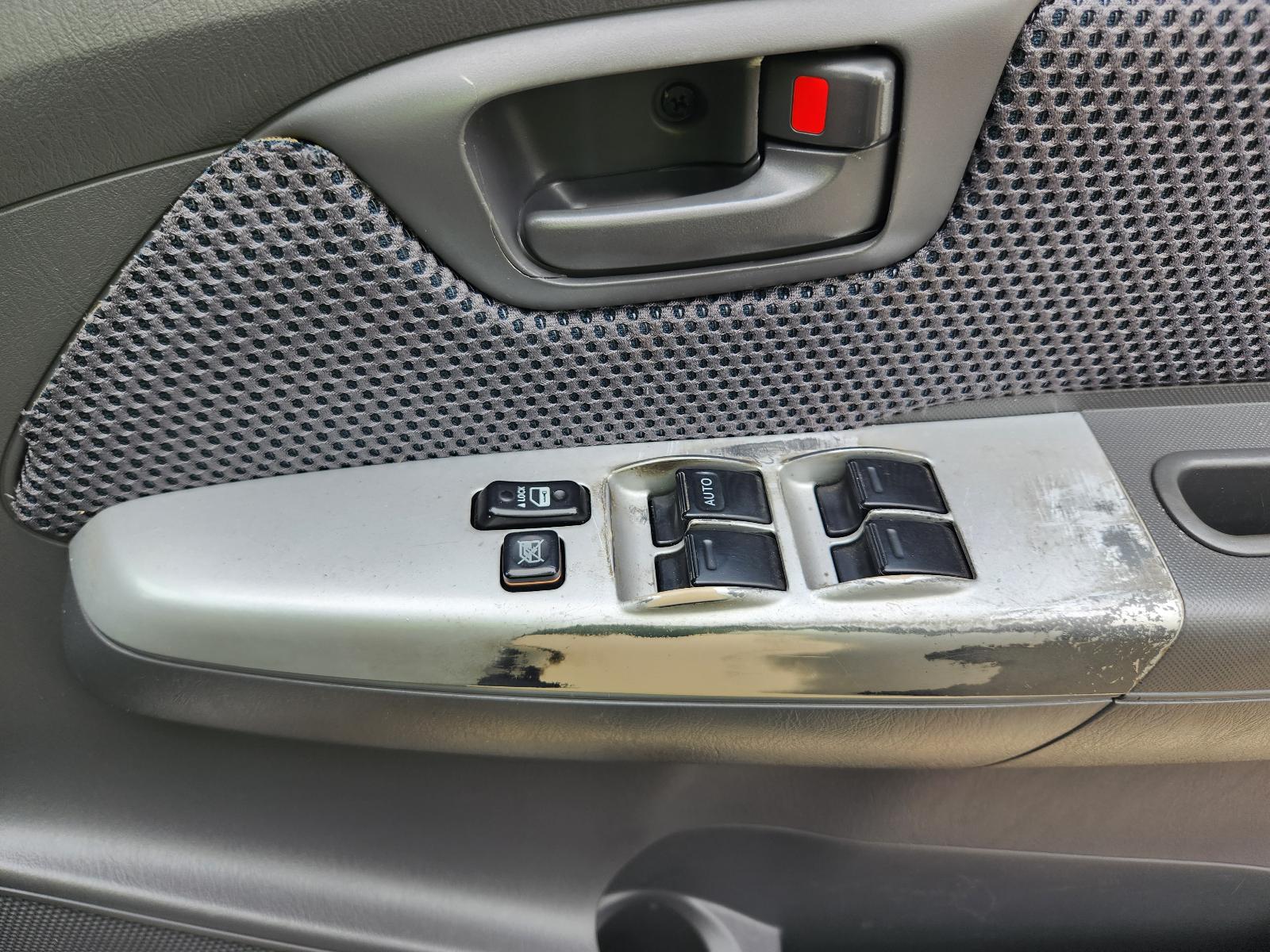 2013 Toyota Hilux Ashtray View Auto part Ashtray Toyota Hilux 2013