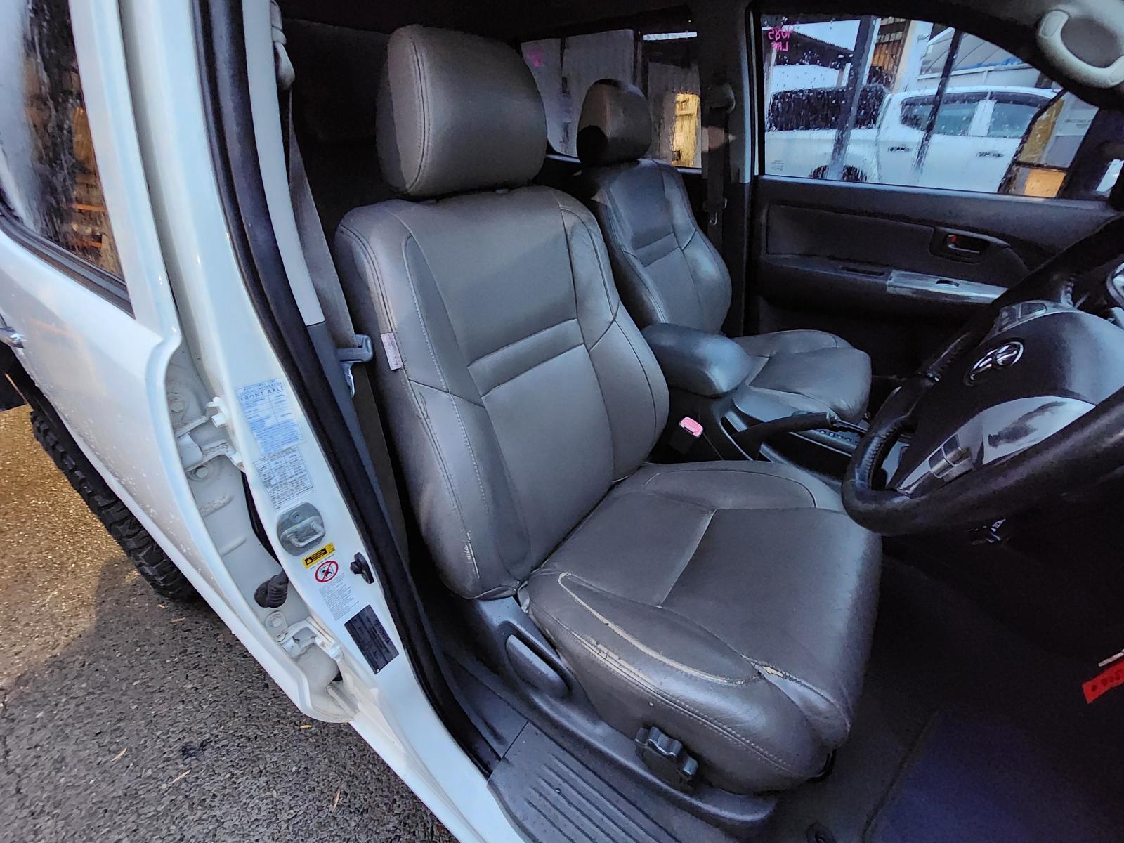 2013 Toyota Hilux Ashtray View Auto part Ashtray Toyota Hilux 2013