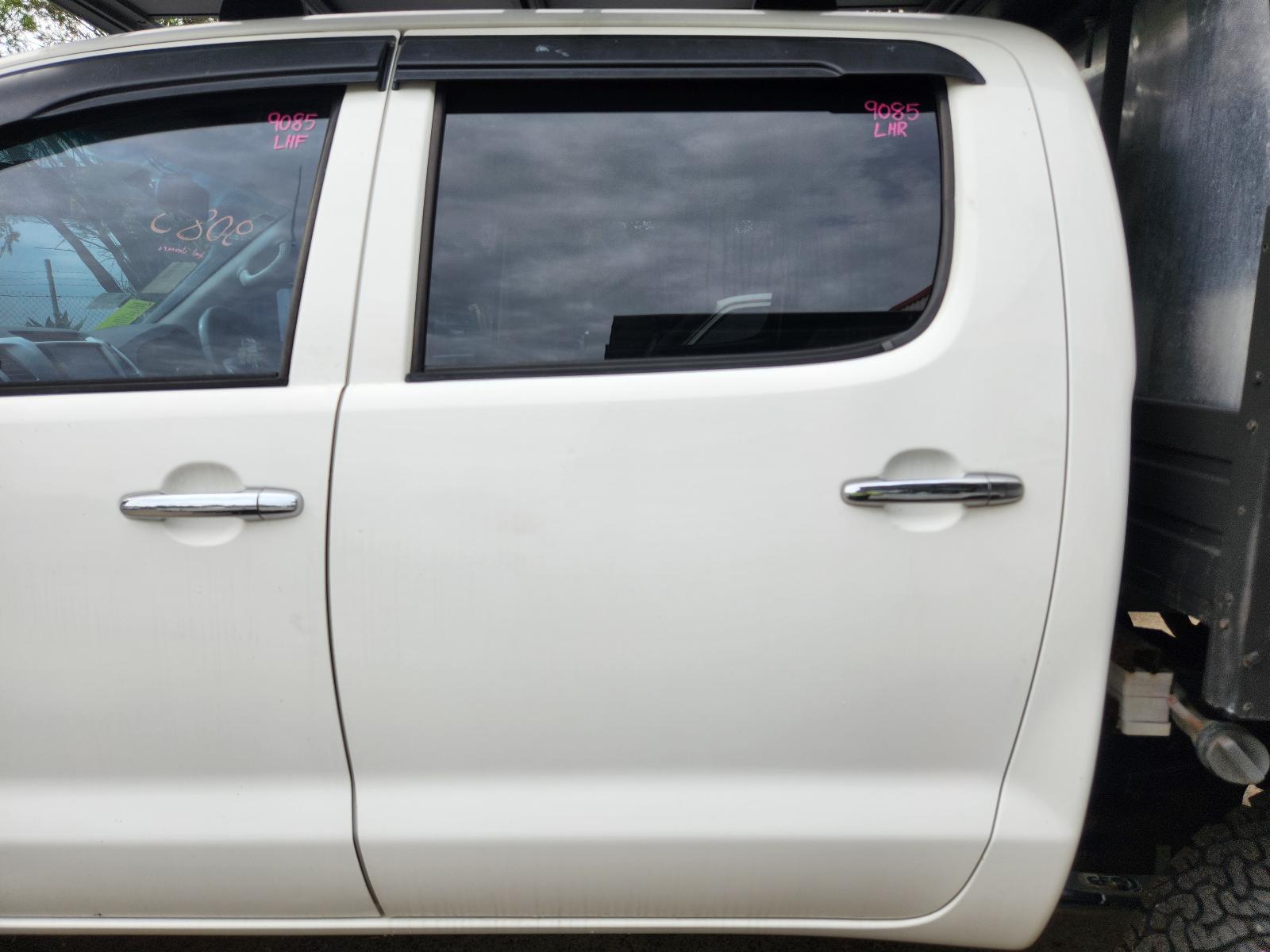 2013 Toyota Hilux Ashtray View Auto part Ashtray Toyota Hilux 2013