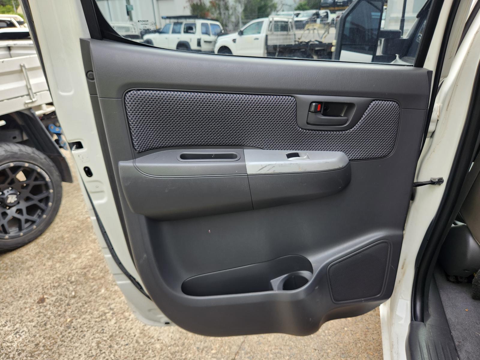 2013 Toyota Hilux Ashtray View Auto part Ashtray Toyota Hilux 2013