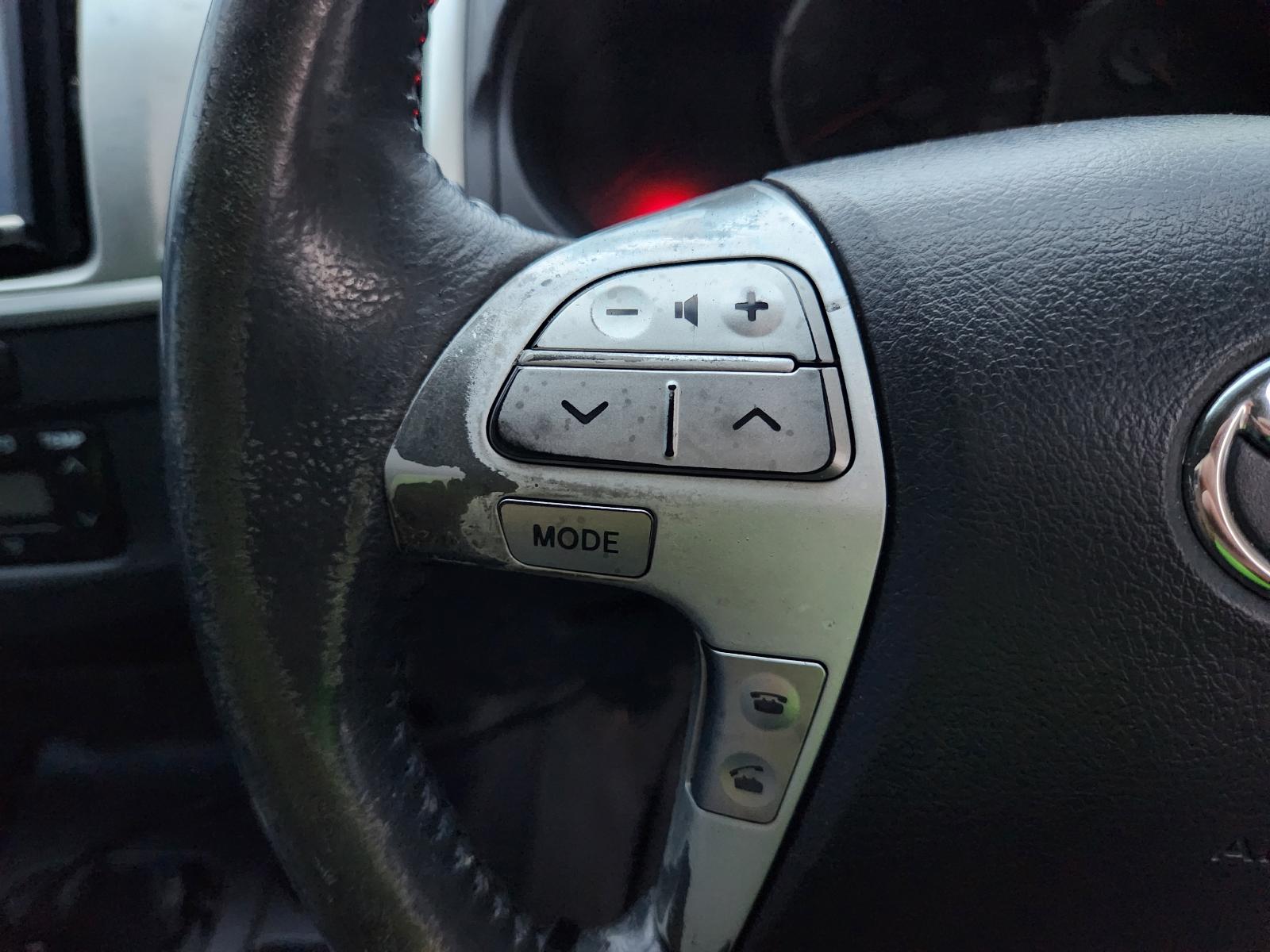 2013 Toyota Hilux Ashtray View Auto part Ashtray Toyota Hilux 2013