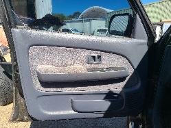 View Toyota Hilux 2003