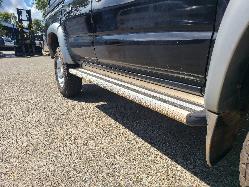 View Toyota Hilux 2003