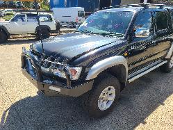 View Toyota Hilux 2003