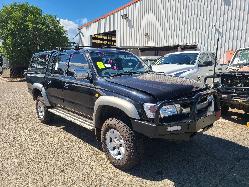View Toyota Hilux 2003