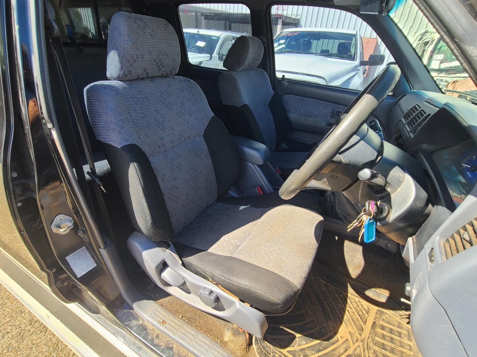 Toyota Hilux 2003 View Toyota Hilux 2003