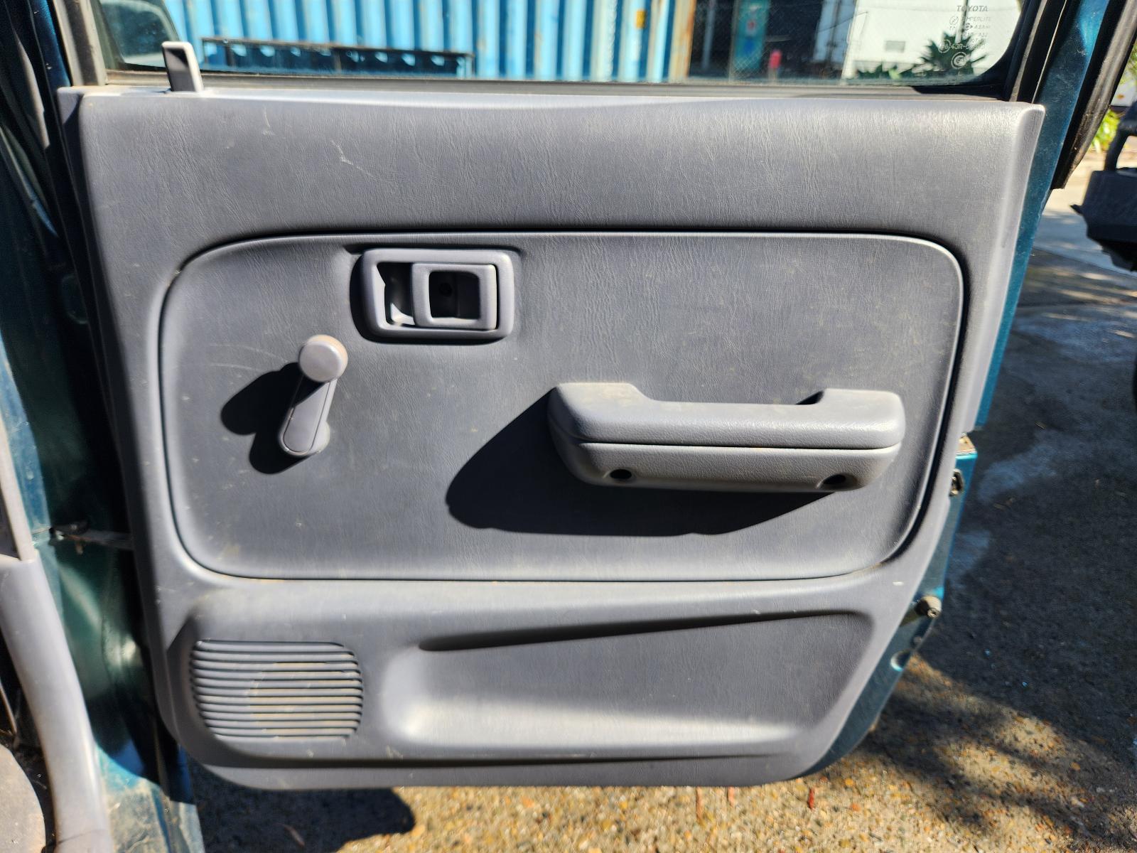 View Toyota Hilux 1997  