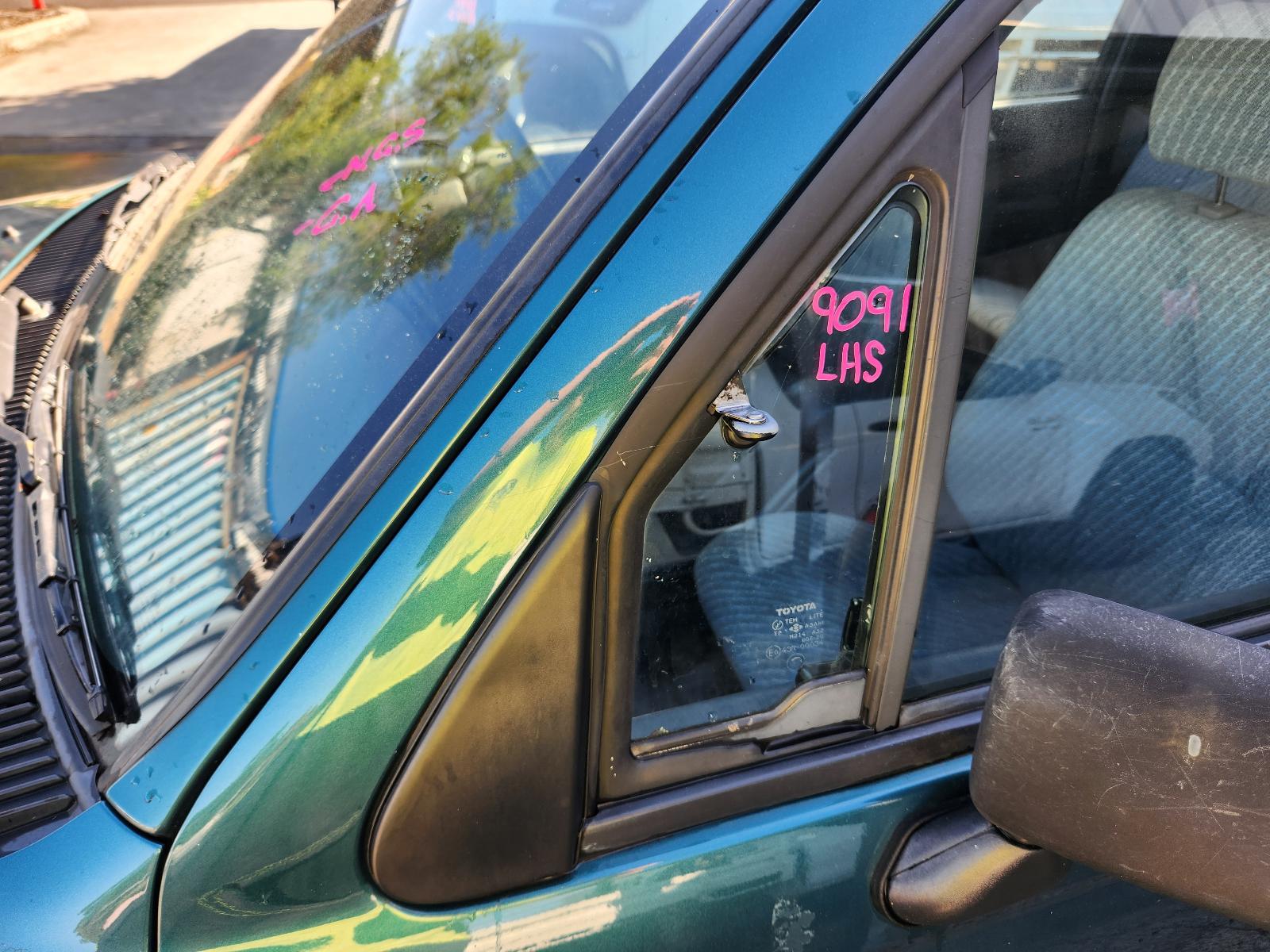 View Toyota Hilux 1997  