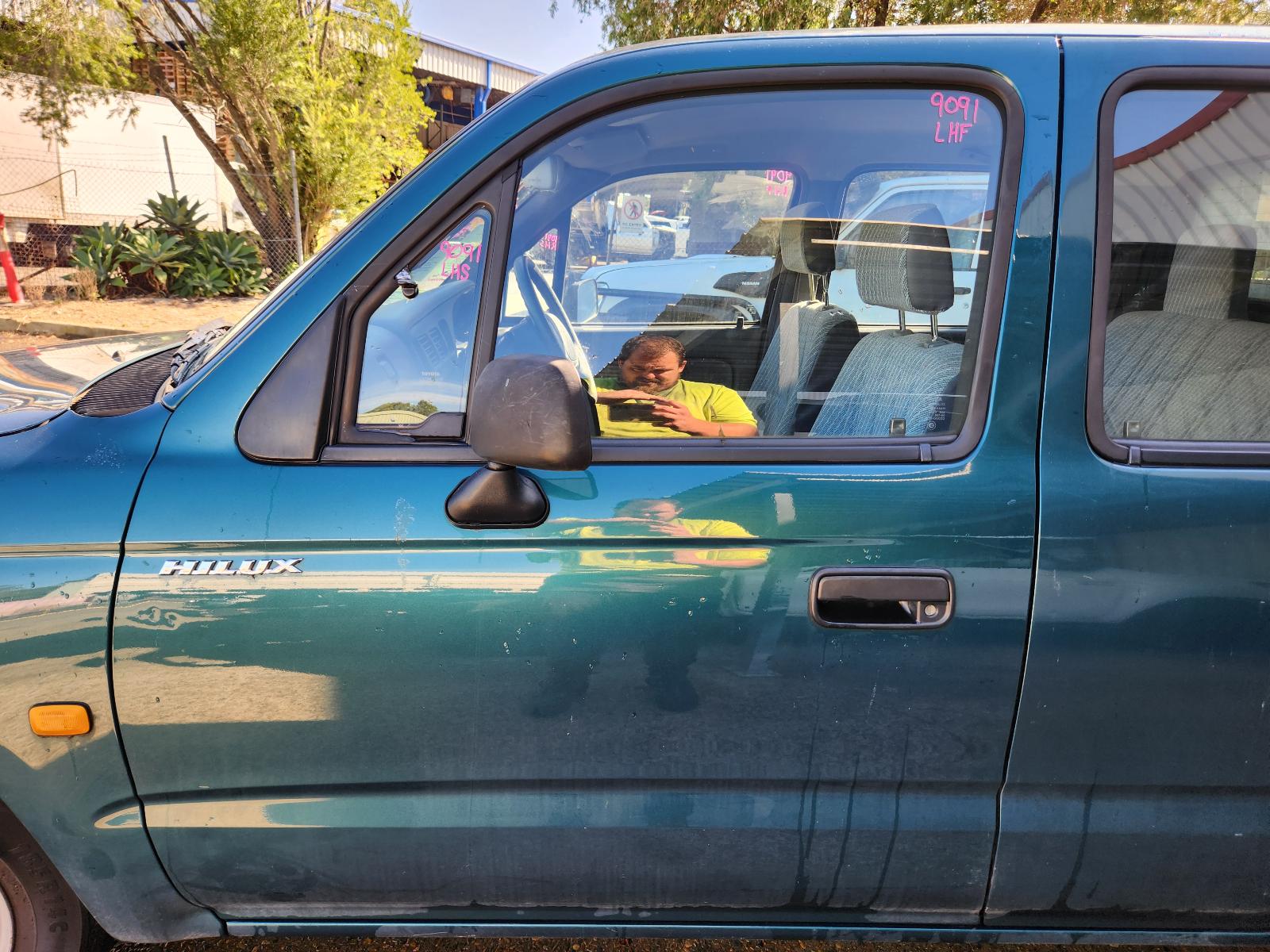 View Toyota Hilux 1997  