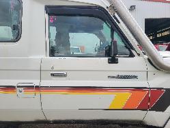 View Toyota Landcruiser 2011