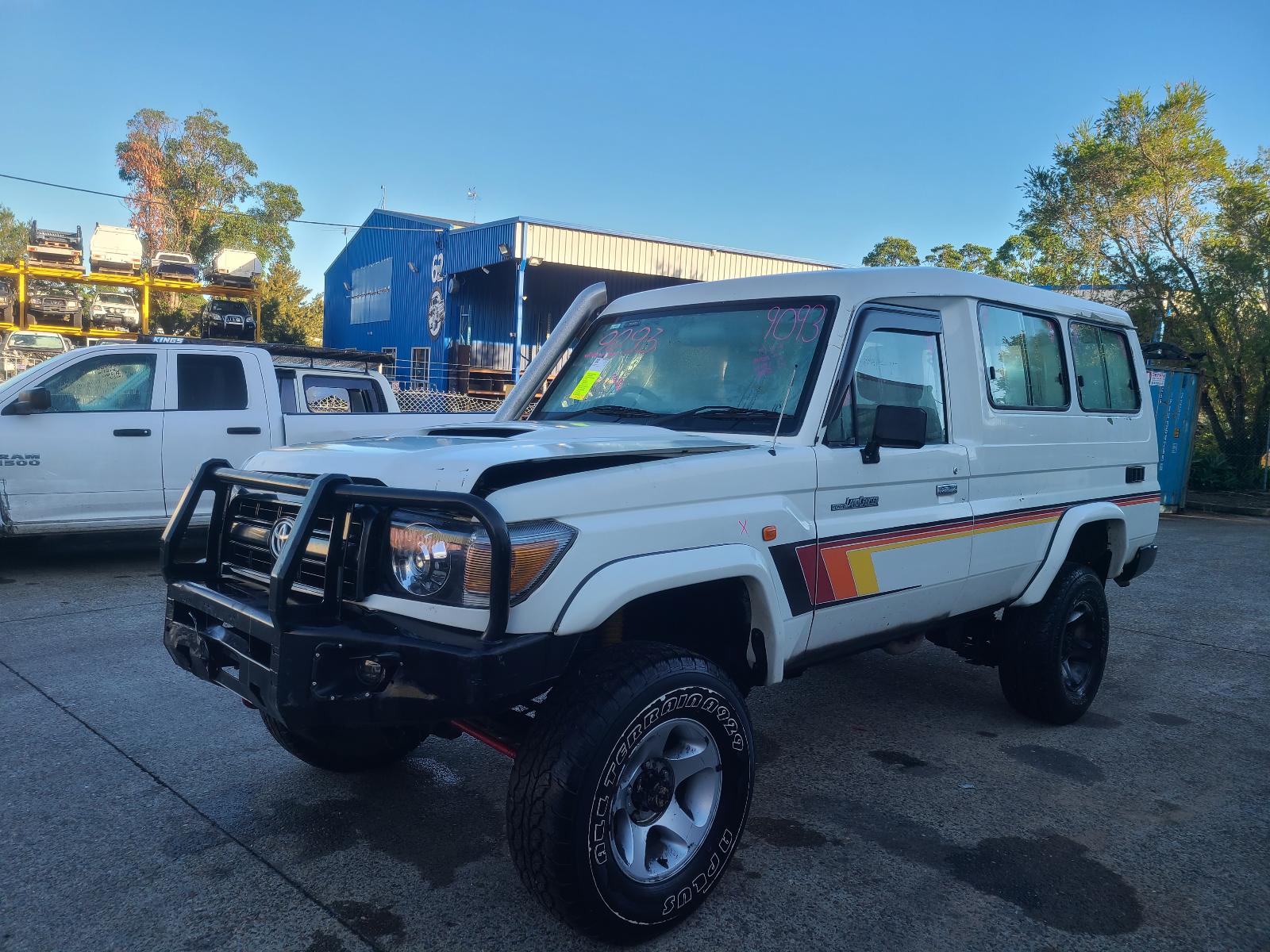 Toyota Landcruiser 2011 View Toyota Landcruiser 2011