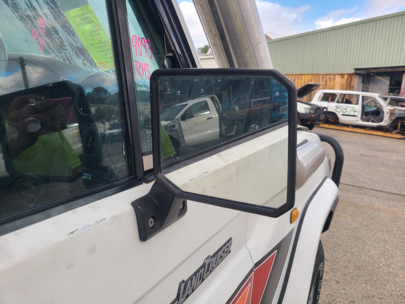 Toyota Landcruiser 2011 View Toyota Landcruiser 2011