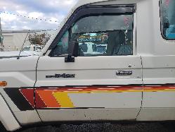 View Toyota Landcruiser 2011