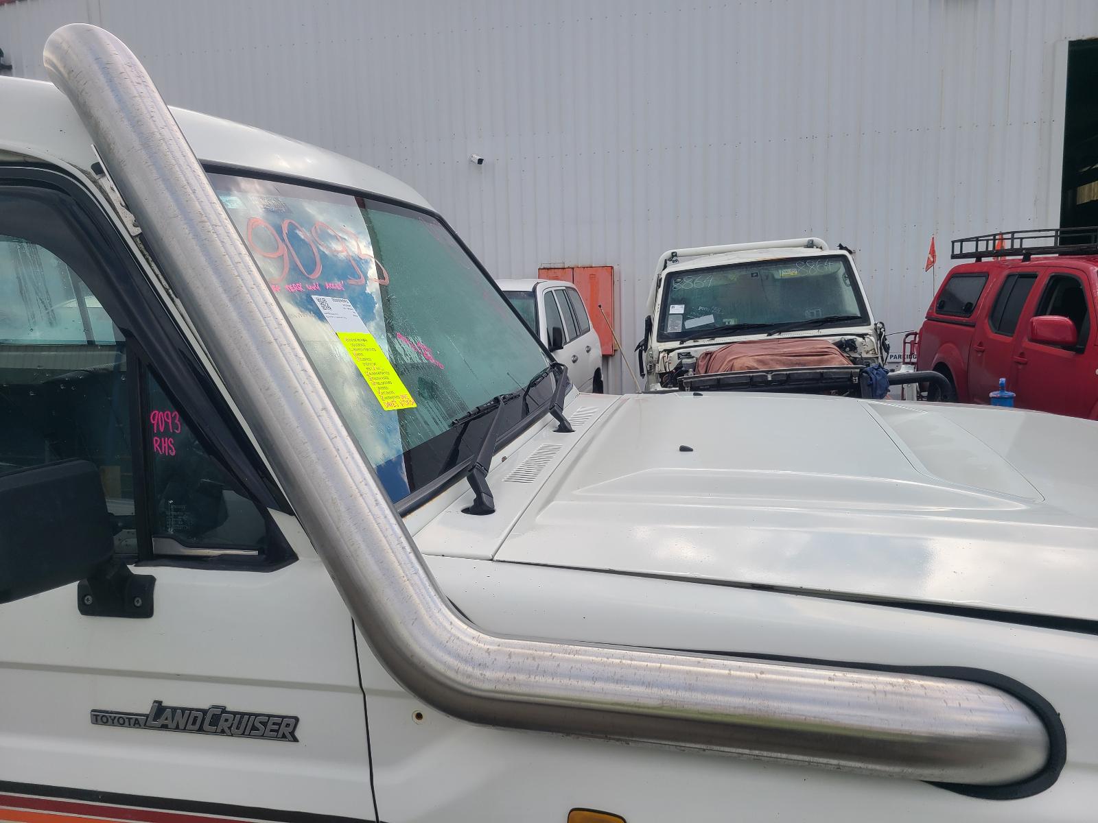 Toyota Landcruiser 2011 View Toyota Landcruiser 2011