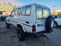 View Toyota Landcruiser 2011