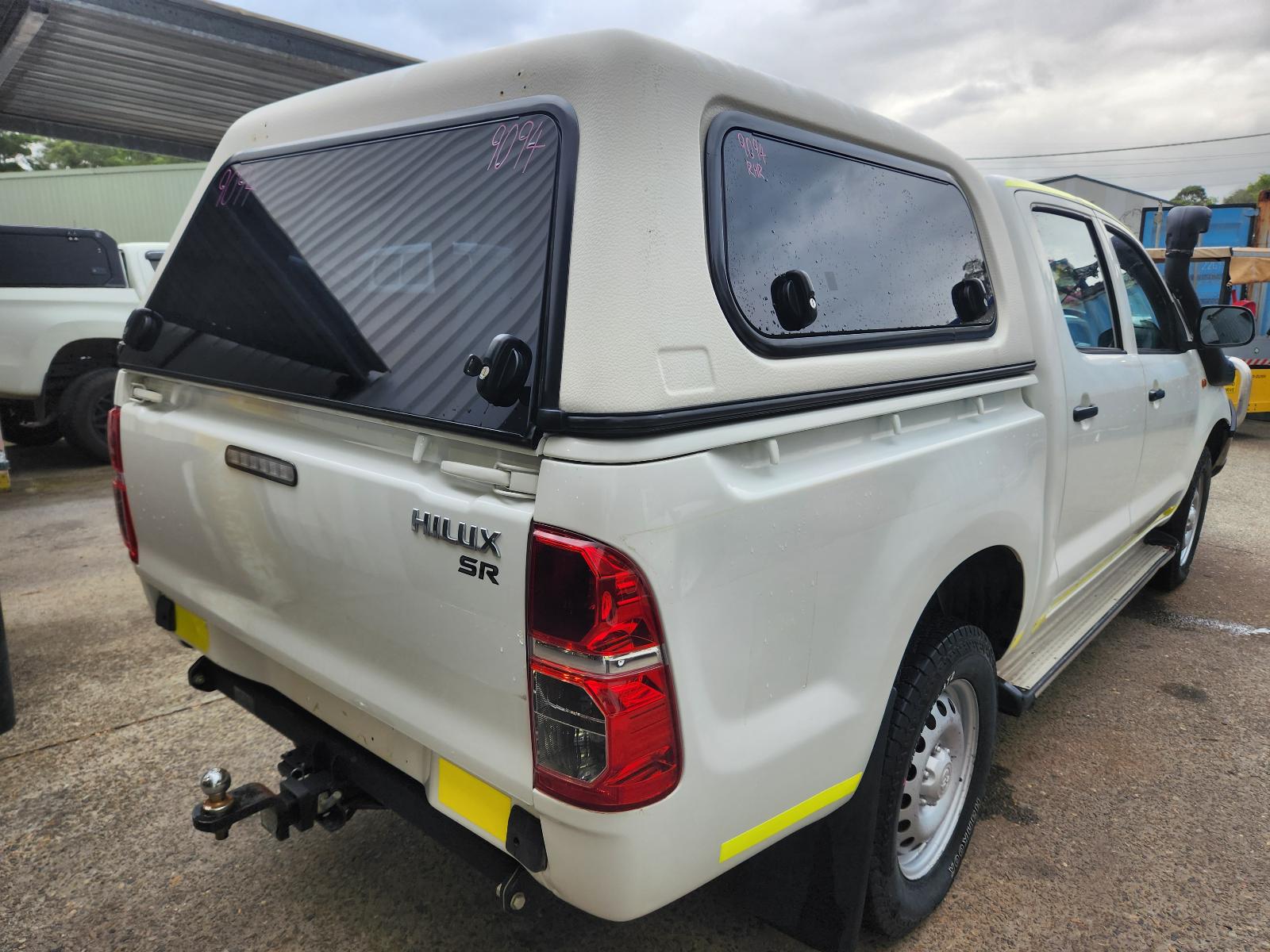 View Toyota Hilux 2014  