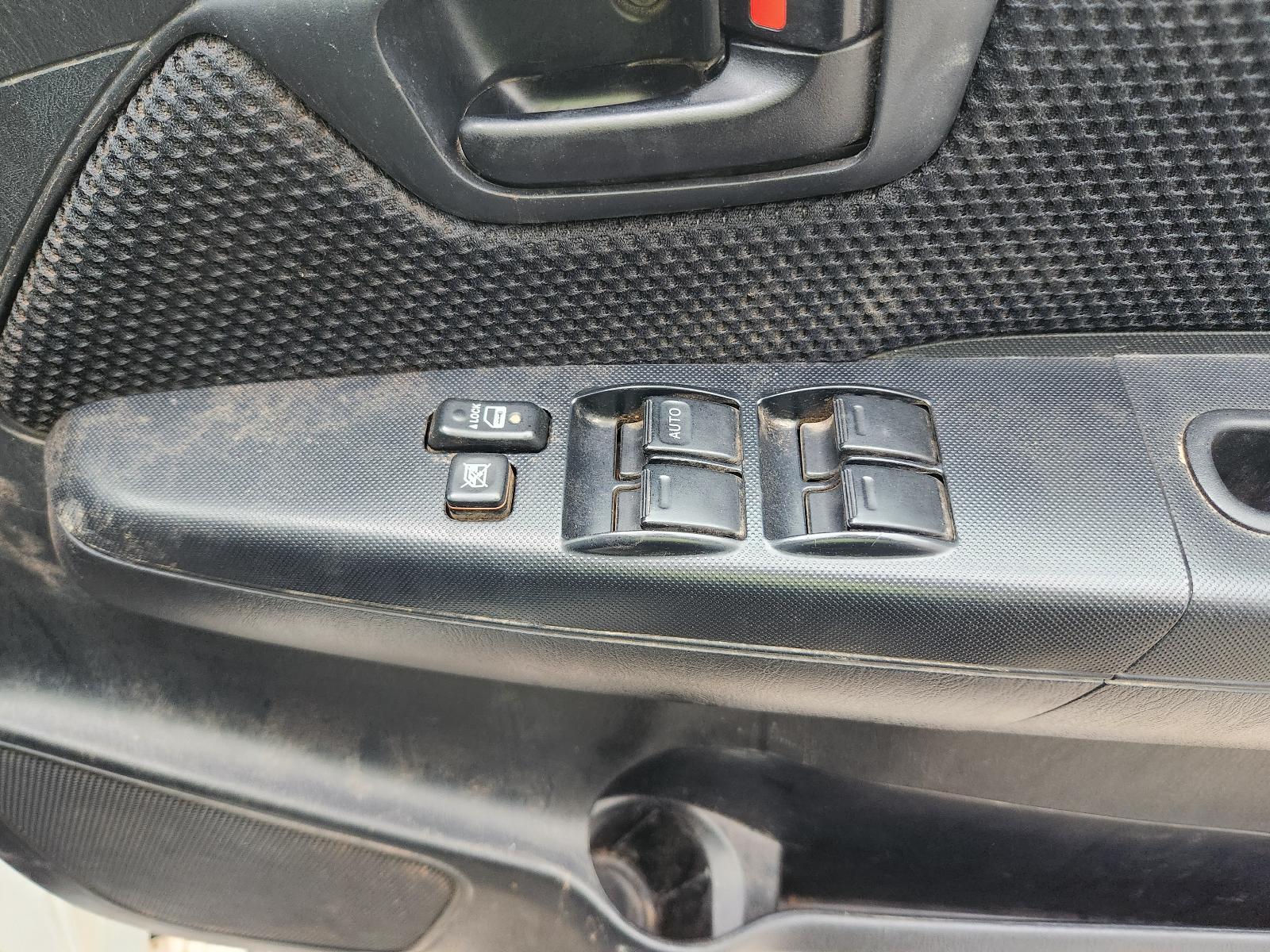 View Toyota Hilux 2014  