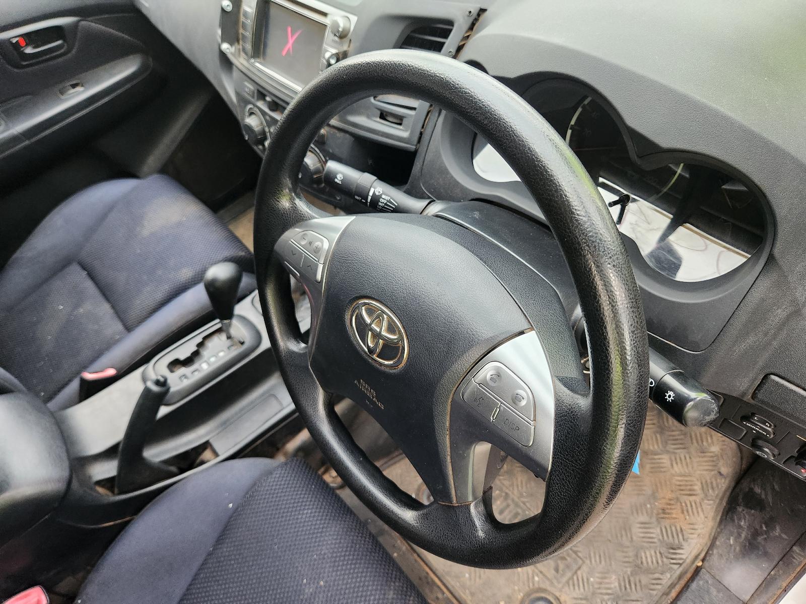 View Toyota Hilux 2014  