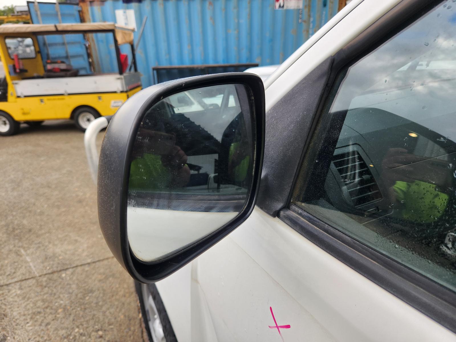 View Toyota Hilux 2014  