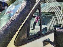 View Toyota Hilux 2001 2 Door Pickup